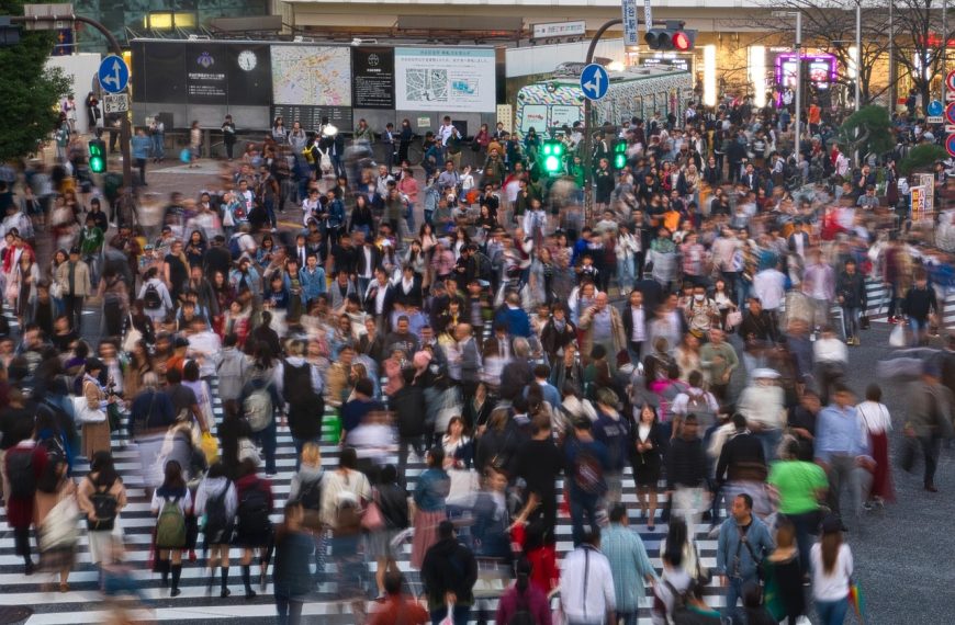 En Japón producen energía caminando. ¿Por qué nosotros no?