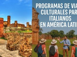 Turismo Grupo de turistas italianos en América Latina participando en una visita cultural guiada entre ruinas históricas