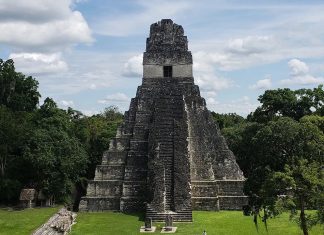 Guatemala: poder económico, familias dominantes y el peso del narcotráfico Guatemala-turismo-arqueologico_1