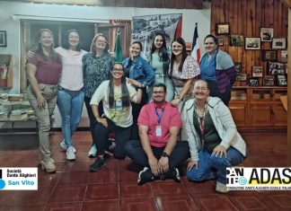 Proyecto ADASIM – Gente di Scuola 2025 en San Vito y Coto Brus: un impulso para la enseñanza del italiano Profesora Verónica Romanelli durante visita a San Vito, Proyecto ADASIM 2025